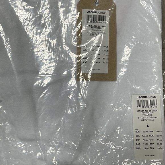 Blue Jays Hat | Far West Pants | Jack & Jones T-shirts - Picture 6 of 6